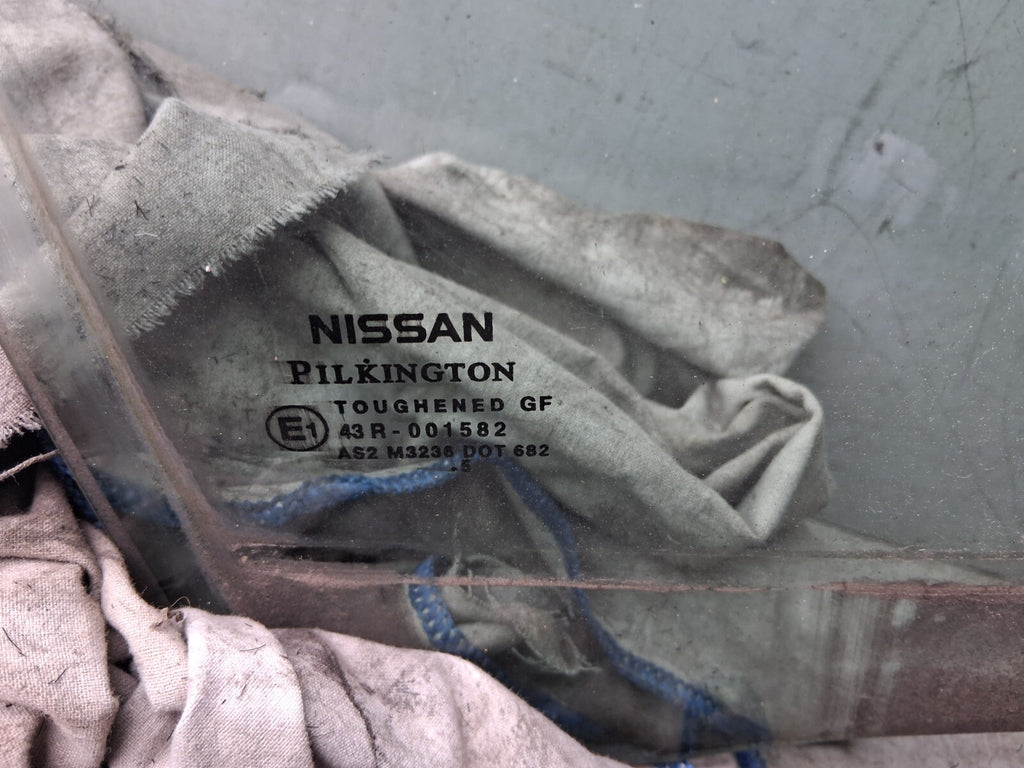 NISSAN MICRA 2006 K12 OSF DRIVER SIDE FRONT RIGHT WINDOW GLASS