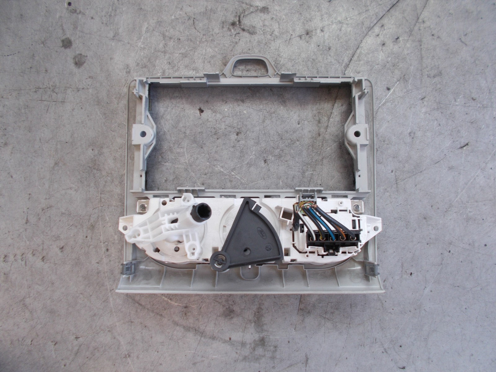 FORD FIESTA 2006 MK2 CLIMATE CONTROL SWITCHES & SILVER TRIM 69607003