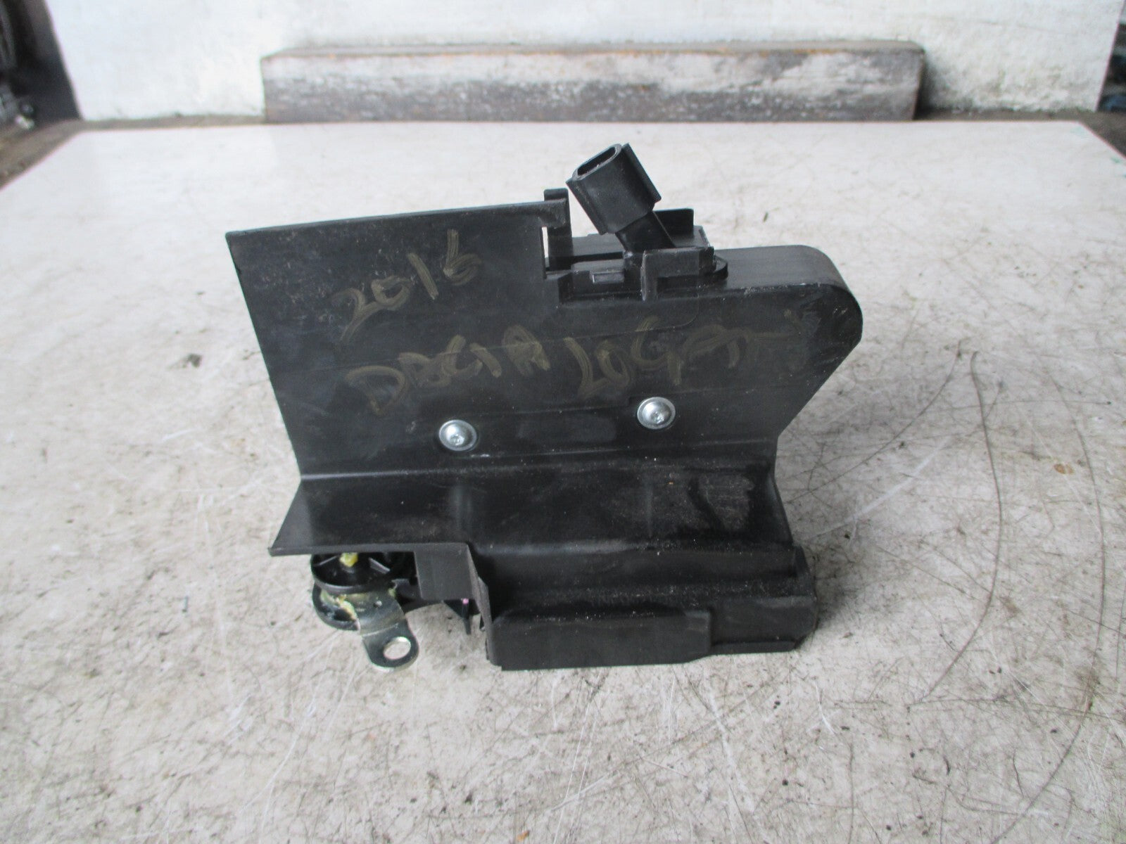 DACIA LOGAN 2016 MK2 PASSENGER SIDE DOOR LOCK MACHANISM