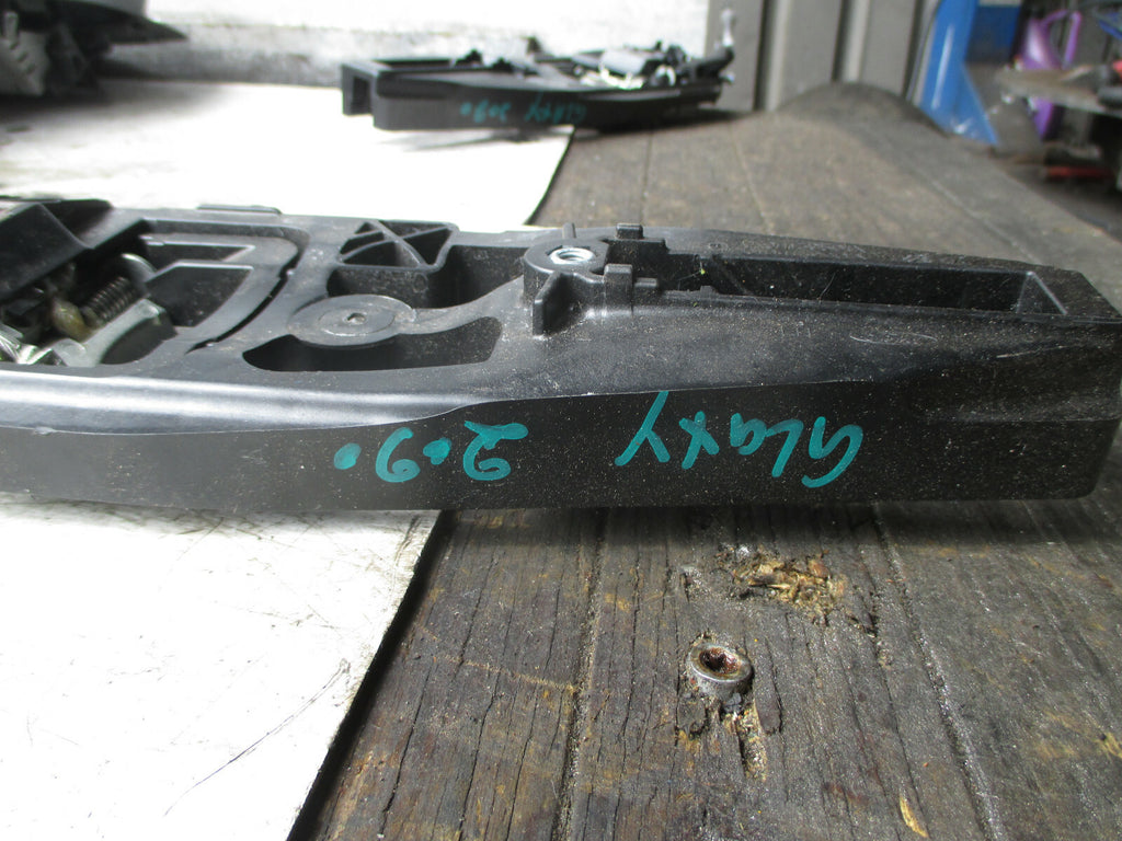 FORD GALAXY MK4 2020 NS PASSENGER DOOR HANDLE BRACKET ASSEMBLY EM2B-R224N03-BC