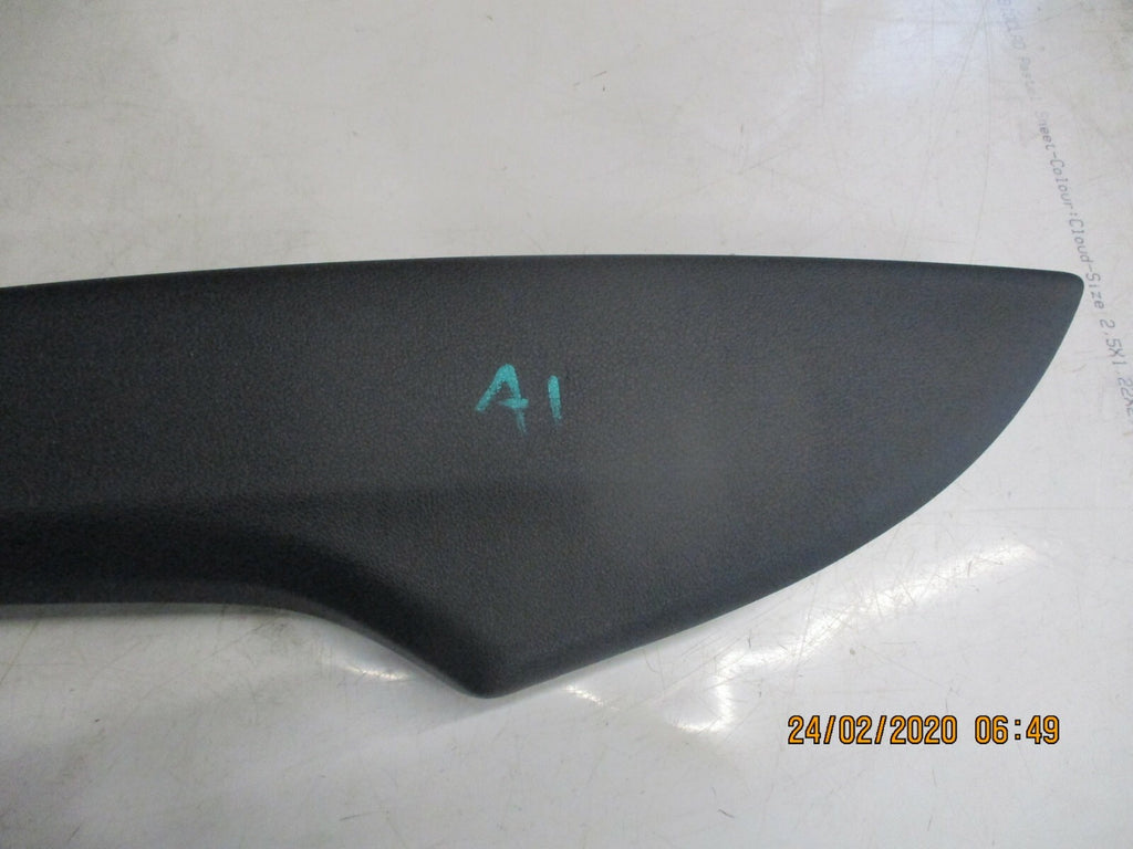 AUDI A1 MK1 8X 2017 OS DRIVER SIDE DOOR CARD LEATHER PAD TRIM PANEL 8X3867174