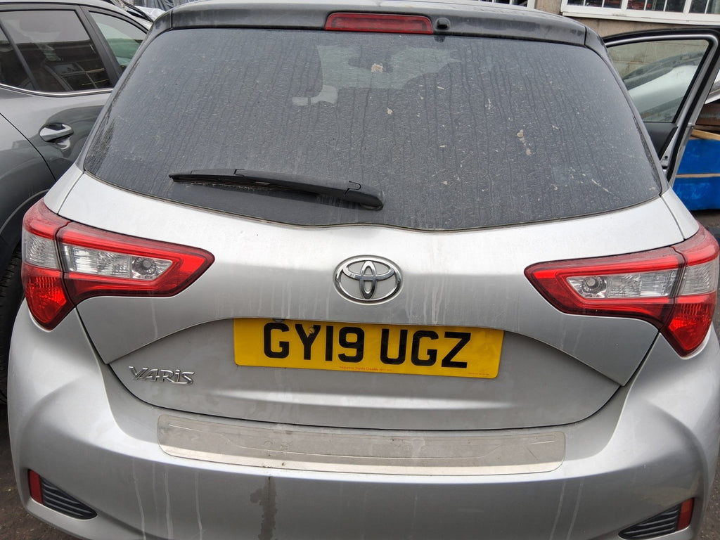 TOYOTA YARIS MK3 2019 5 DOOR REAR BARE TAILGATE BOOTLID SILVER 2SN
