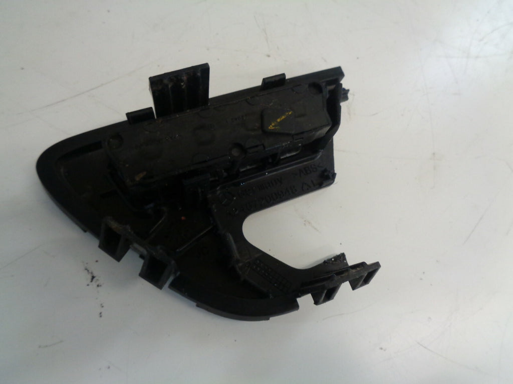 MERCEDES BENZ A-CLASS 2018 W176 A200D PASSENGER SIDE INTERIOR DOOR SWITCHES