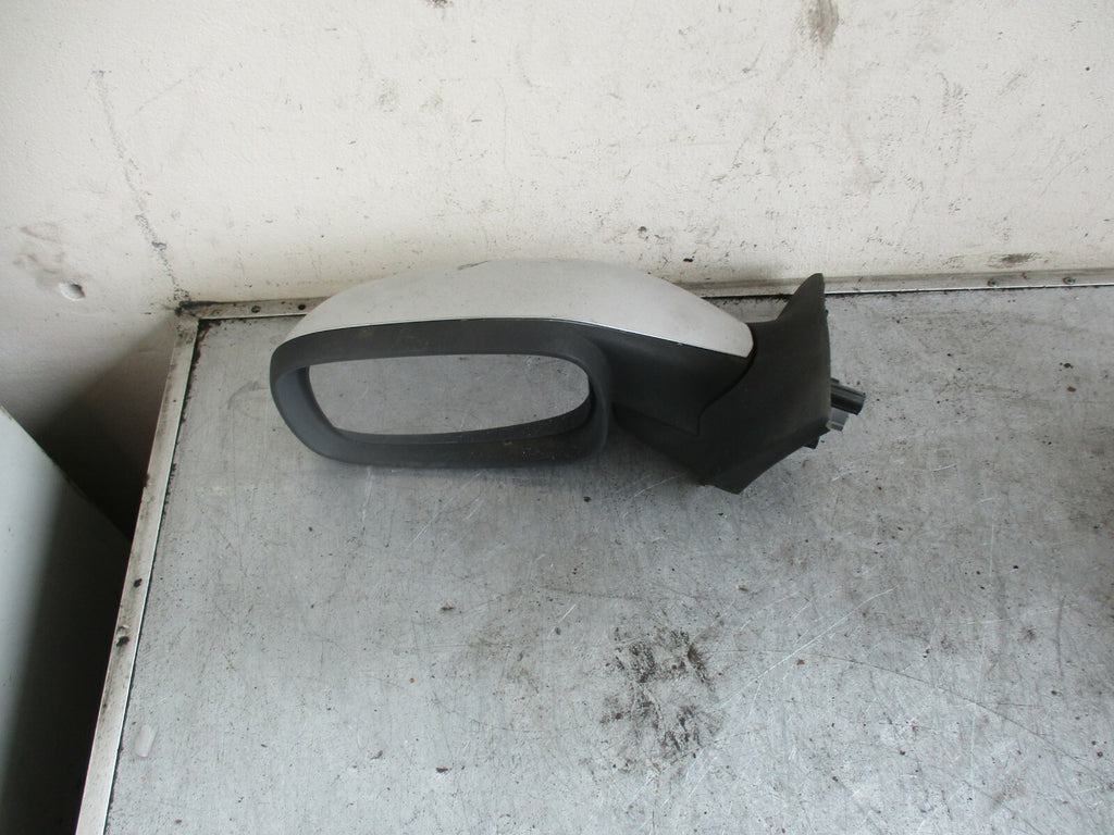RENAULT LAGUNA 2005 MK2 NS PASSENGER SIDE ELECTRIC WING MIRROR SILVER