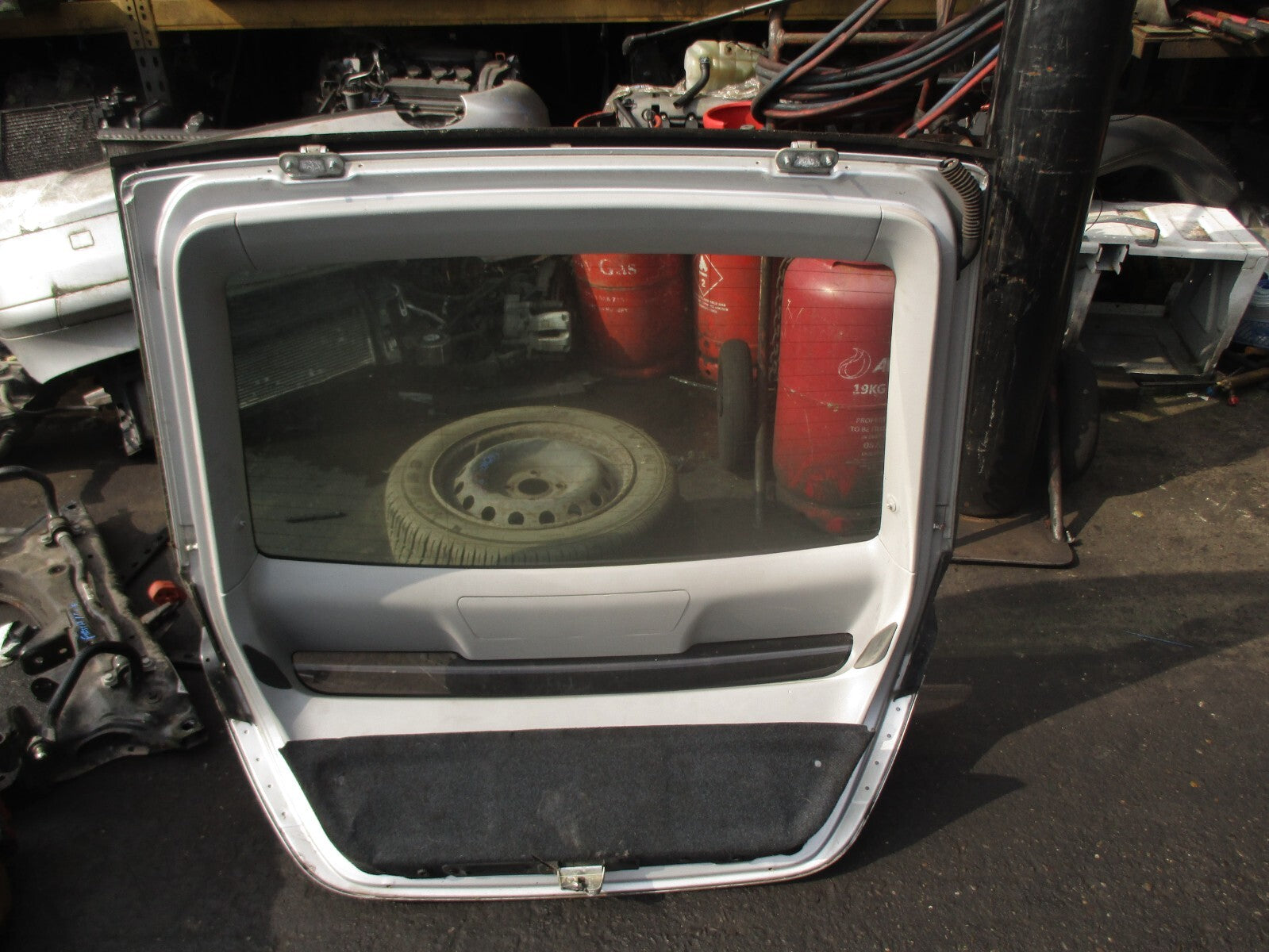 2002 MERCEDES C CLASS COUPE CL203 COMPLETE REAR BOOTLID TAILGATE BOOT SILVER