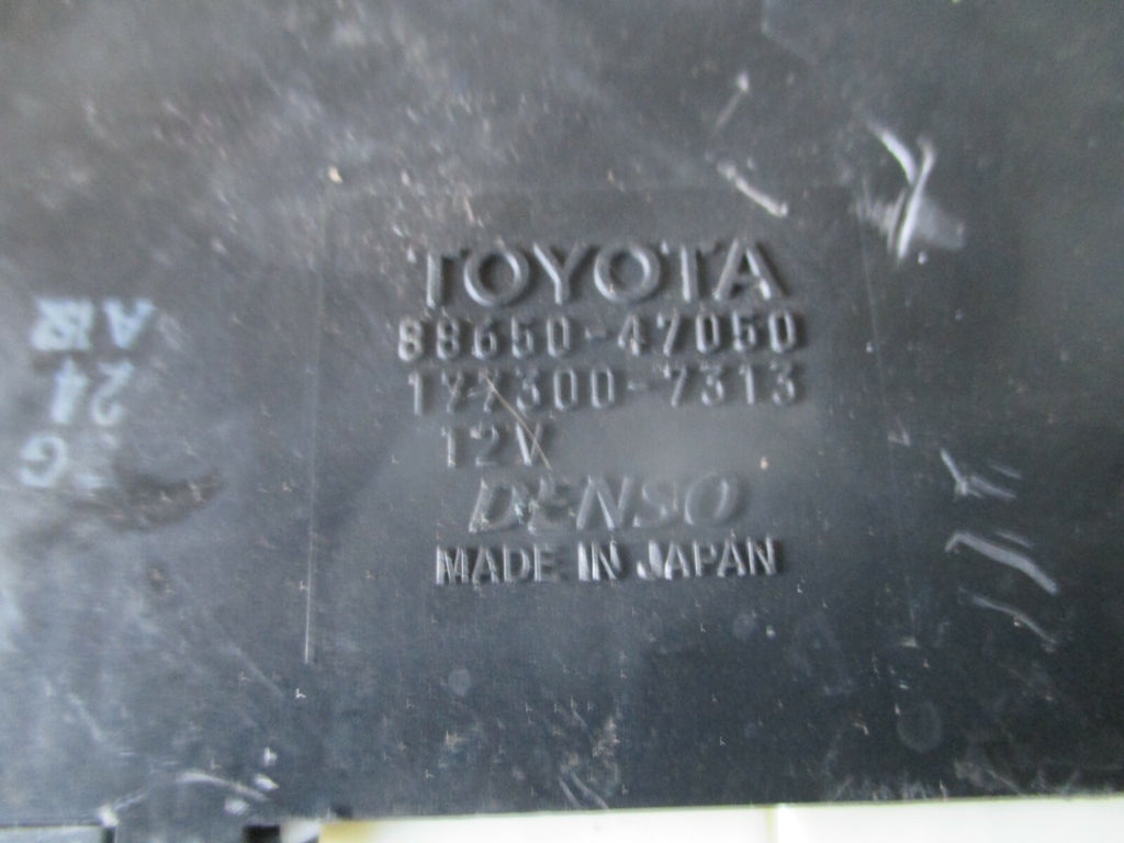 TOYOTA PRIUS 2005 XW20 TEMPERATURE CONTROL MODULE 8865047050
