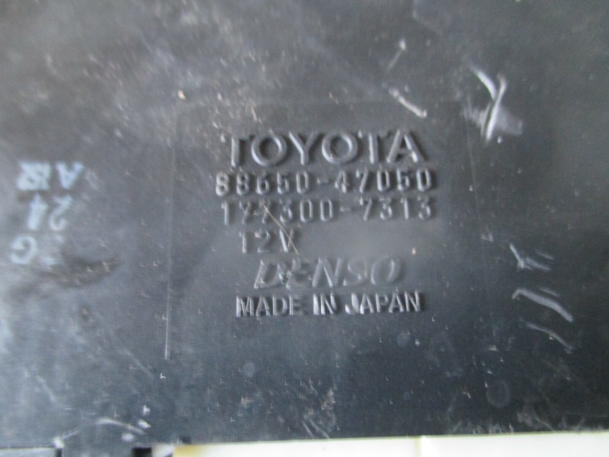 TOYOTA PRIUS 2005 XW20 TEMPERATURE CONTROL MODULE 8865047050