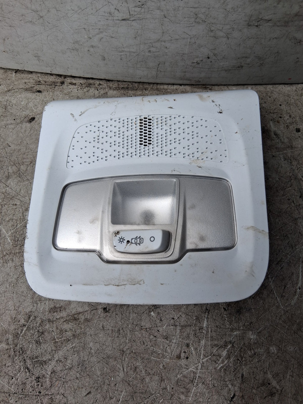 2012 PEUGEOT 208 FRONT INTERIOR ROOF READING COURTESY LIGHT 9674441377