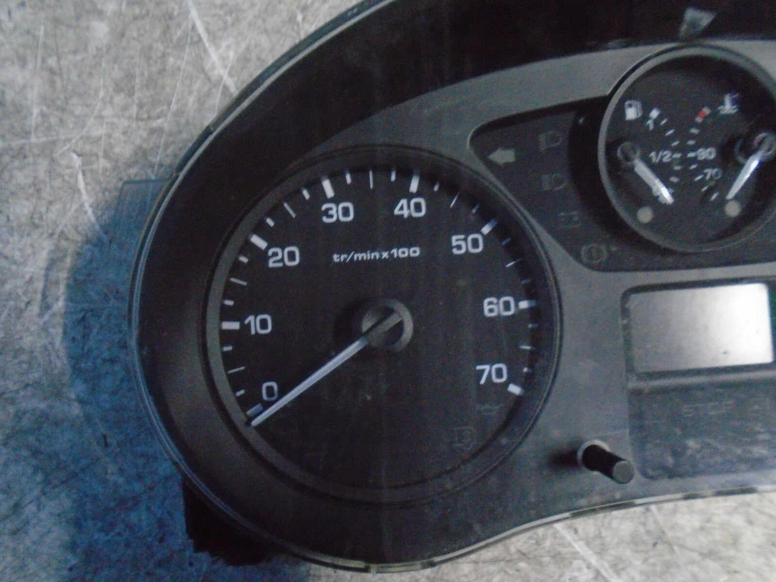 PEUGEOT PARTNER 2014 MK4 SPEEDOMETER INSTRUMNET CLUSTER 9801642580