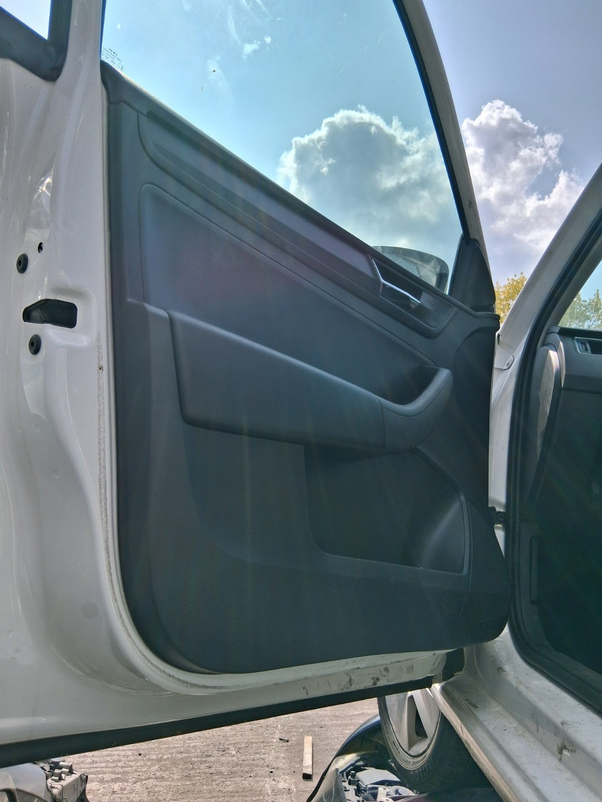 SEAT TOLEDO MK4 2018 HATCH NSF PASSENGER SIDE FRONT DOOR CARD PANEL