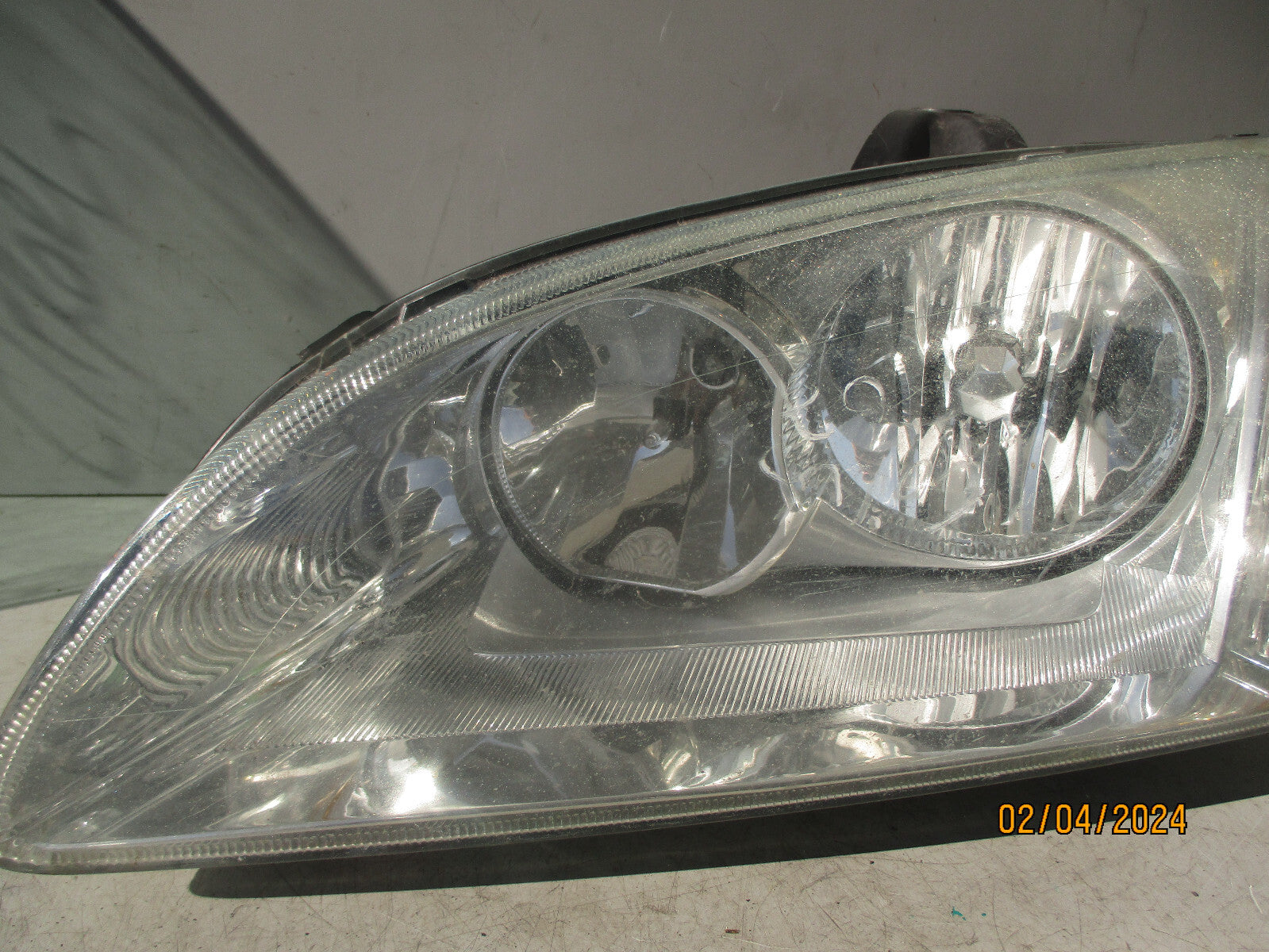 2007 FORD FOCUS NSF PASSENGER SIDE FRONT LEFT HEADLIGHT HEADLAMP 4M5113W030BF