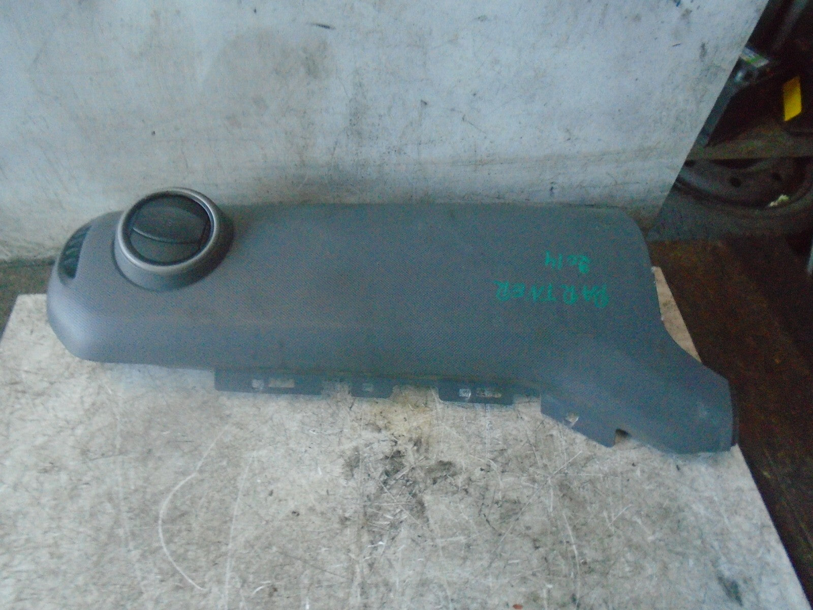 PEUGEOT PARTNER 2014 MK2 NSF FRONT PASSENGER SIDE AIR VENT SURROUND