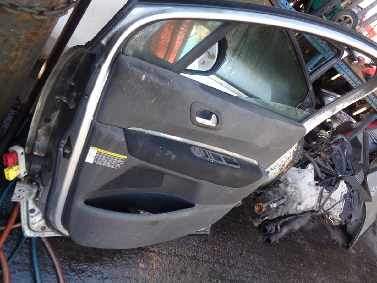 PEUGEOT 3008 MK1 2015 1.6 VTI OSF DRIVER SIDE FRONT DOOR COMPLETE EZRC SILVER