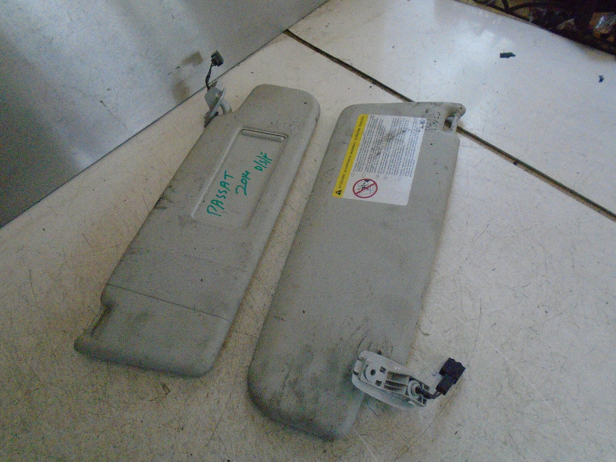 VW VOLKSWAGEN PASSAT B8 2017 FRONT LEFT RIGHT SUN VISOR