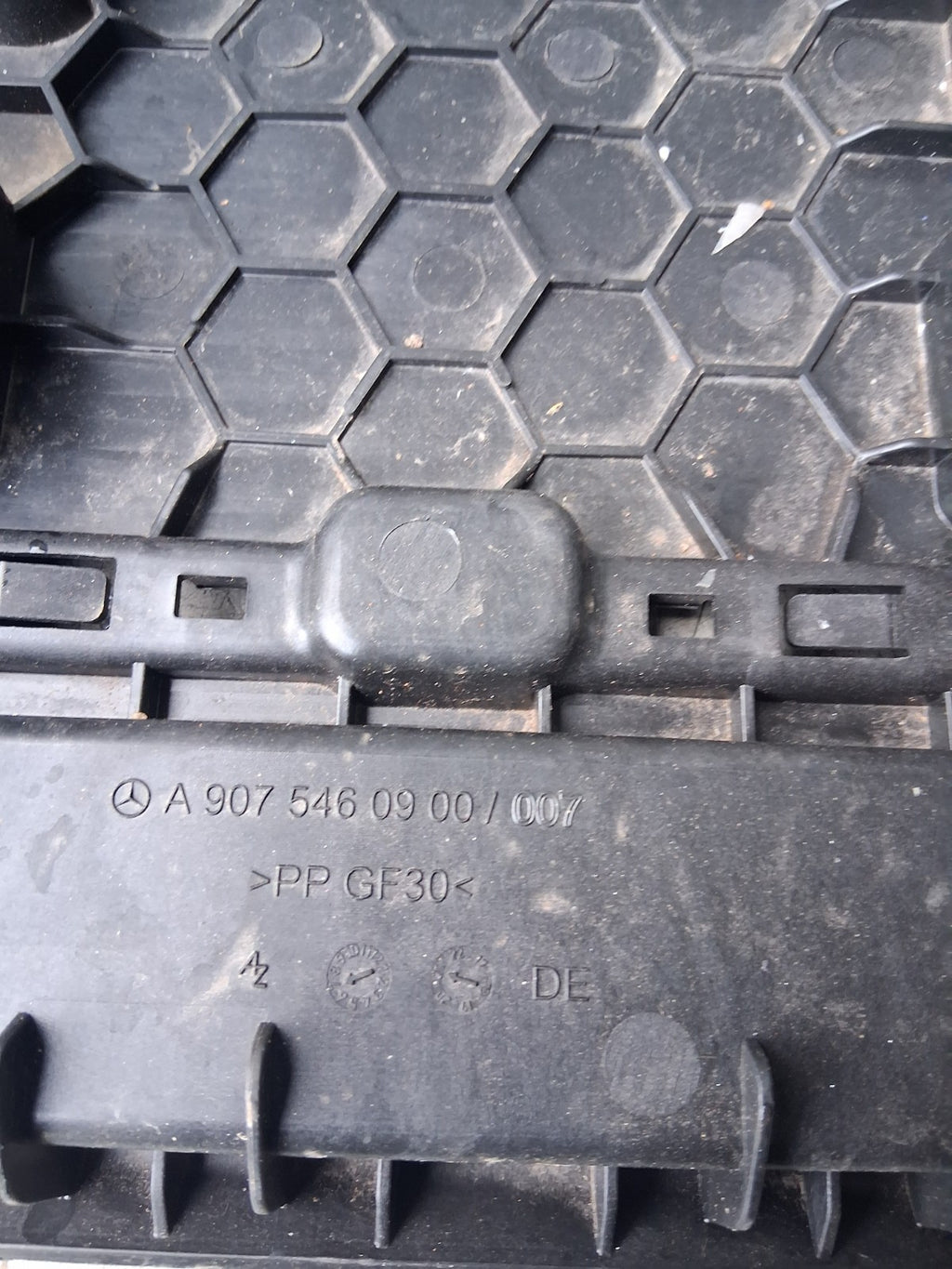 2024 MERCEDES SPRINTER TOOL KIT STORAGE COMPARTMENT A9075460900