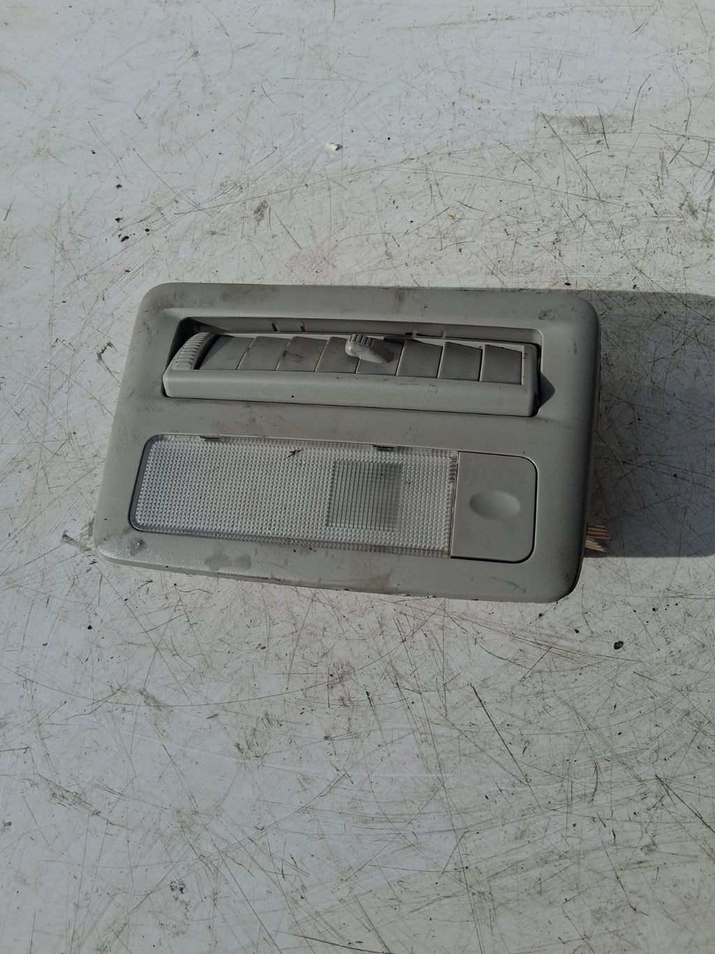 TOYOTA ESTIMA MK3 2013 LEFT PASSENGER SIDE INTERIOR READING LIGHT 8129028030