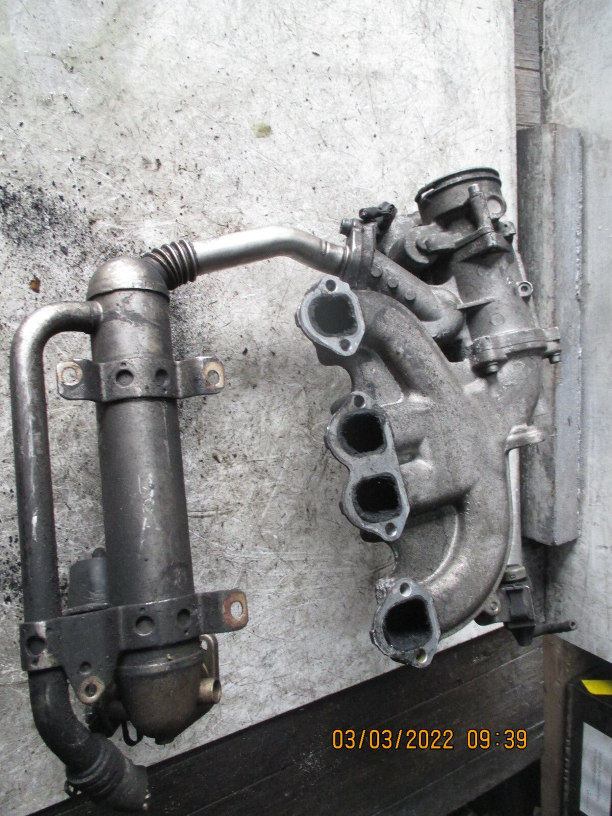 VW VOLKSWAGEN TOURAN MK2 2012 2.0 TDI MANIFOLD EGR VALVE COOLER ASSEMBLY