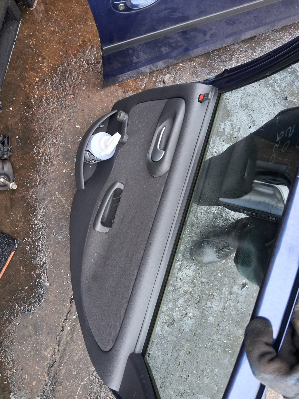 2005 VAUXHALL CORSA C OSR DRIVER SIDE REAR RIGHT COMPLETE DOOR BLUE