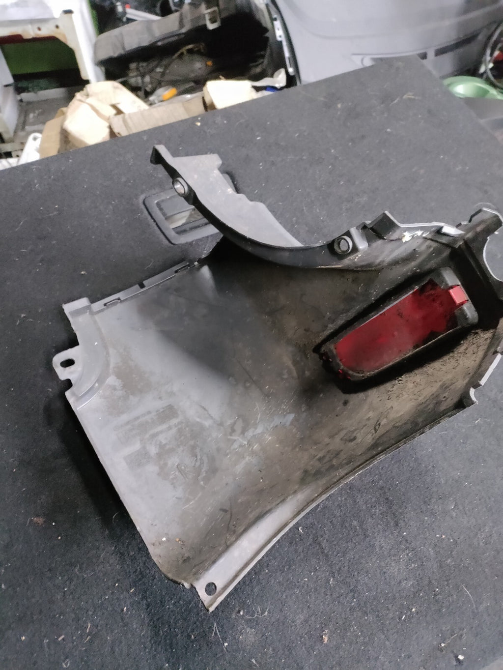 MERCEDES BENZ SPRINTER W906 2012 OSR DRIVER SIDE REAR BUMPER CORNER A9068802371