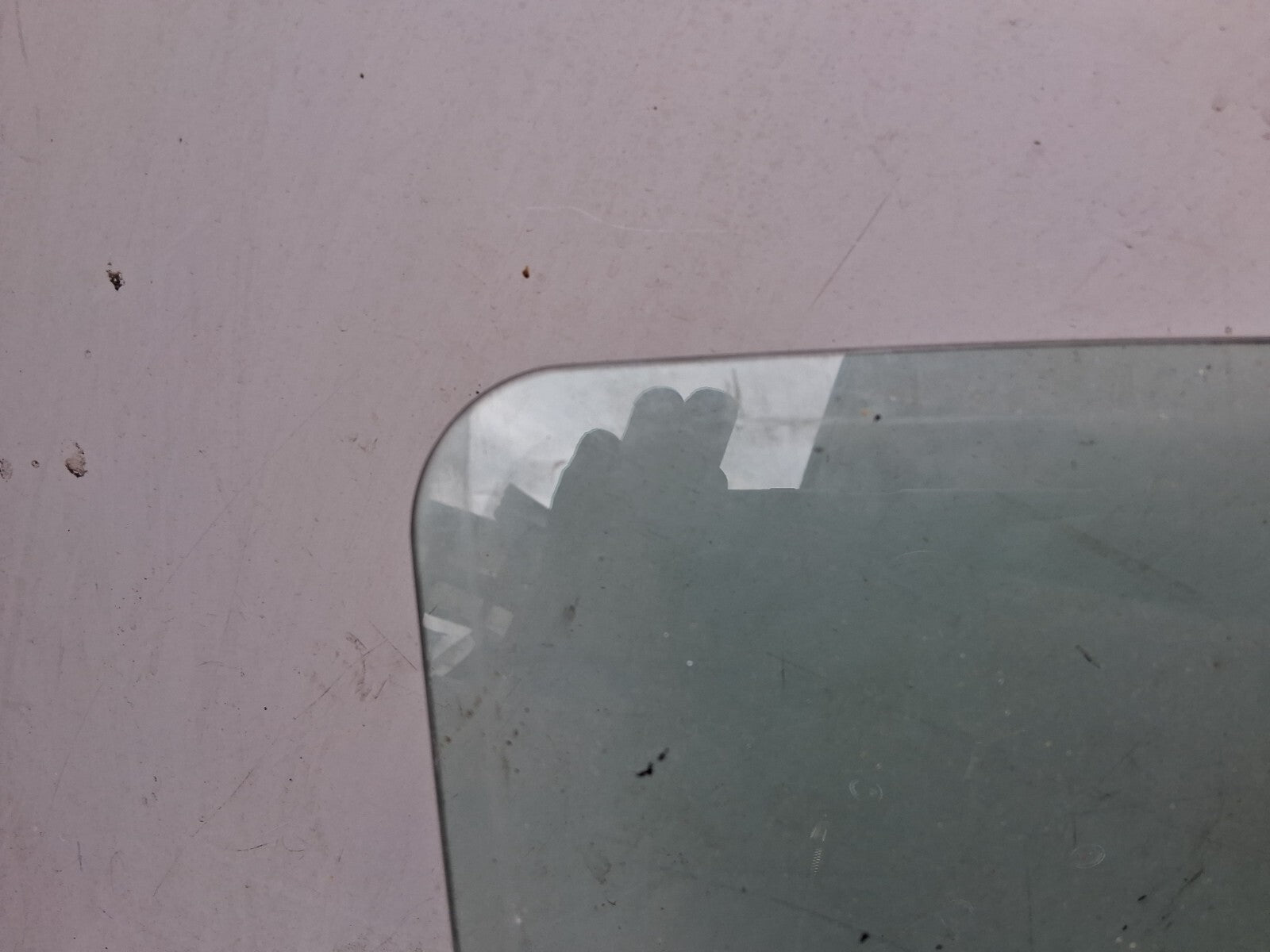 2006 NISSAN PATHFINDER OSF DRIVER SIE FRONT RIGHT WINDOW GLASS 43R000016