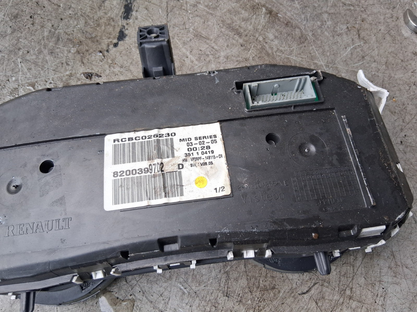 2009 RENAULT MEGANE MK2 SPEEDO SPEEDOMETER INSTRUMENT CLUSTER 8200399702