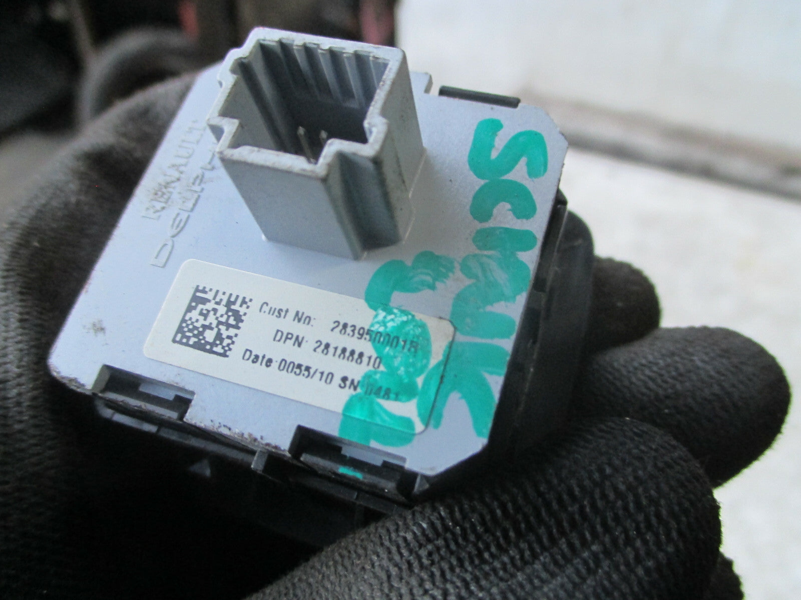 RENAULT SCENIC MK3 2012 ON BOARD COMPUTER CONTROL SWITCH 283950001R