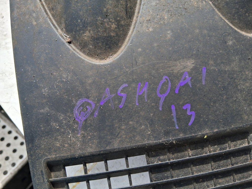 2013 NISSAN QASHQAI J10 FRONT BOTH AIR VENTS & HAZARD SWITCH TRIM P10381A77100