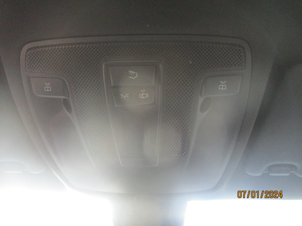 MERCEDES BENZ CLA 2016 C117 FRONT INTERIOR ROOF READING LIGHT
