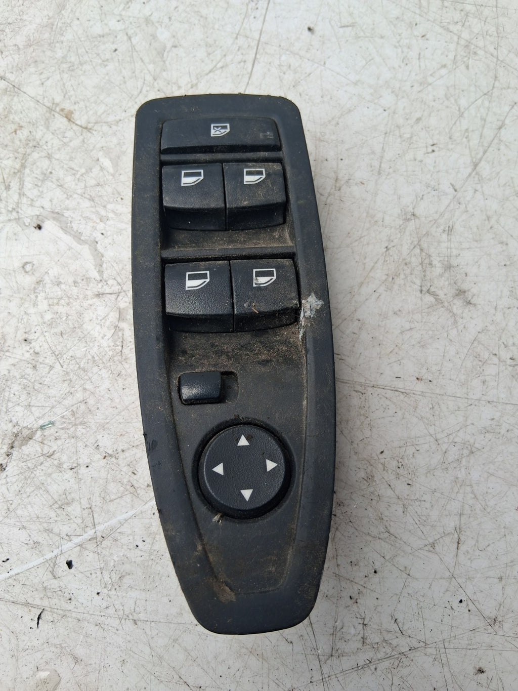 2014 BMW 3 SERIES F30 OSF DRIVER SIDE FRONT RIGHT WINDOW SWITCH 9208110