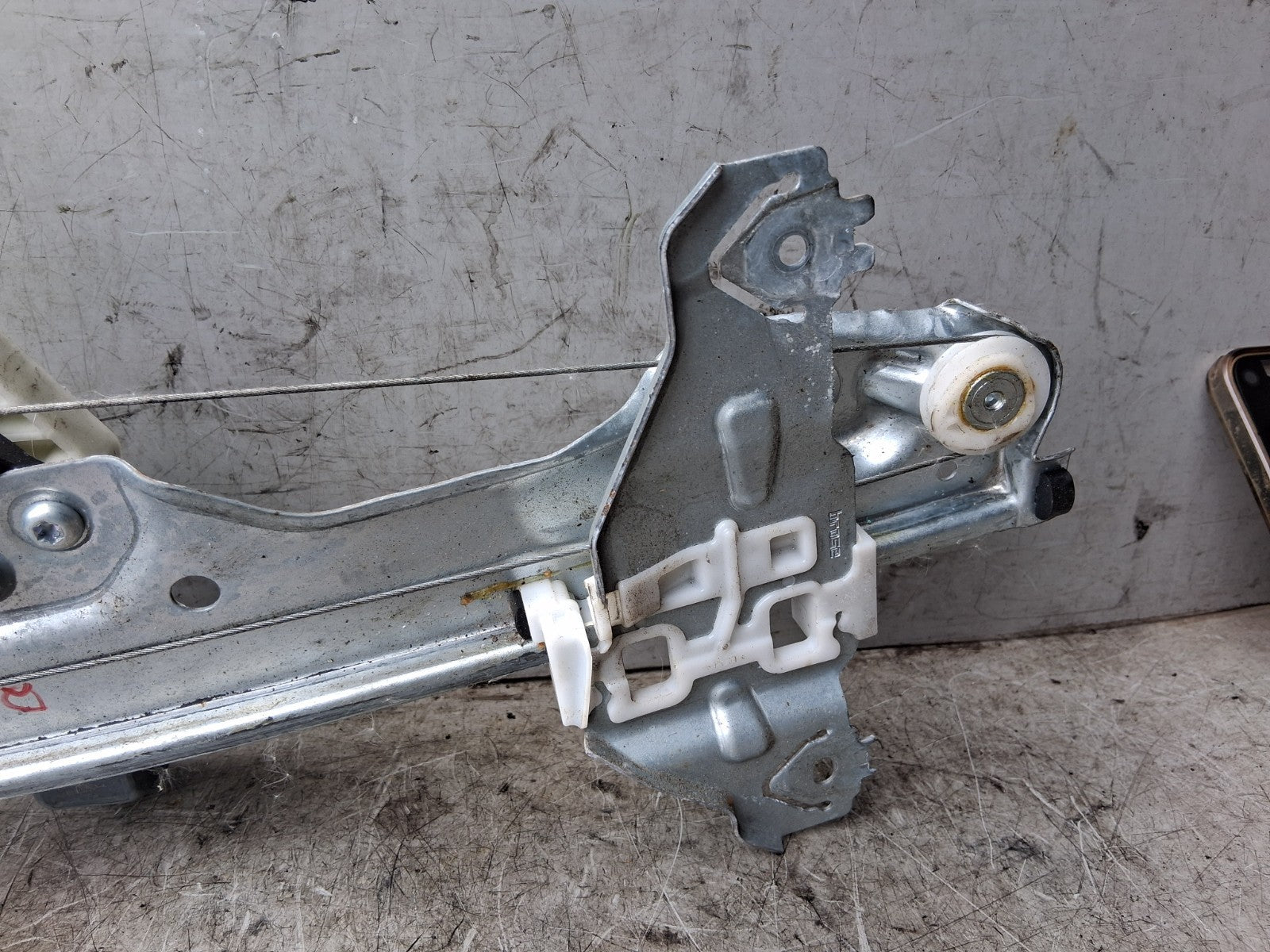 2020 NISSAN QASHQAI J11 MK2 OSR DRIVER SIDE WINDOW MOTOR REGULATOR 80701HV00C