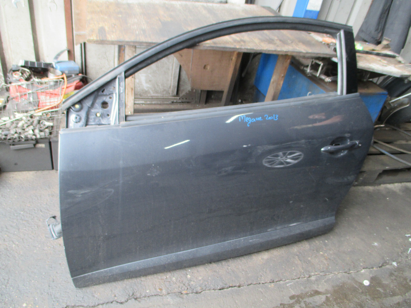 RENAULT MEGANE MK3 2013 NSF PASSENGER SIDE COMPLETE DOOR GRIS ECLIPSE