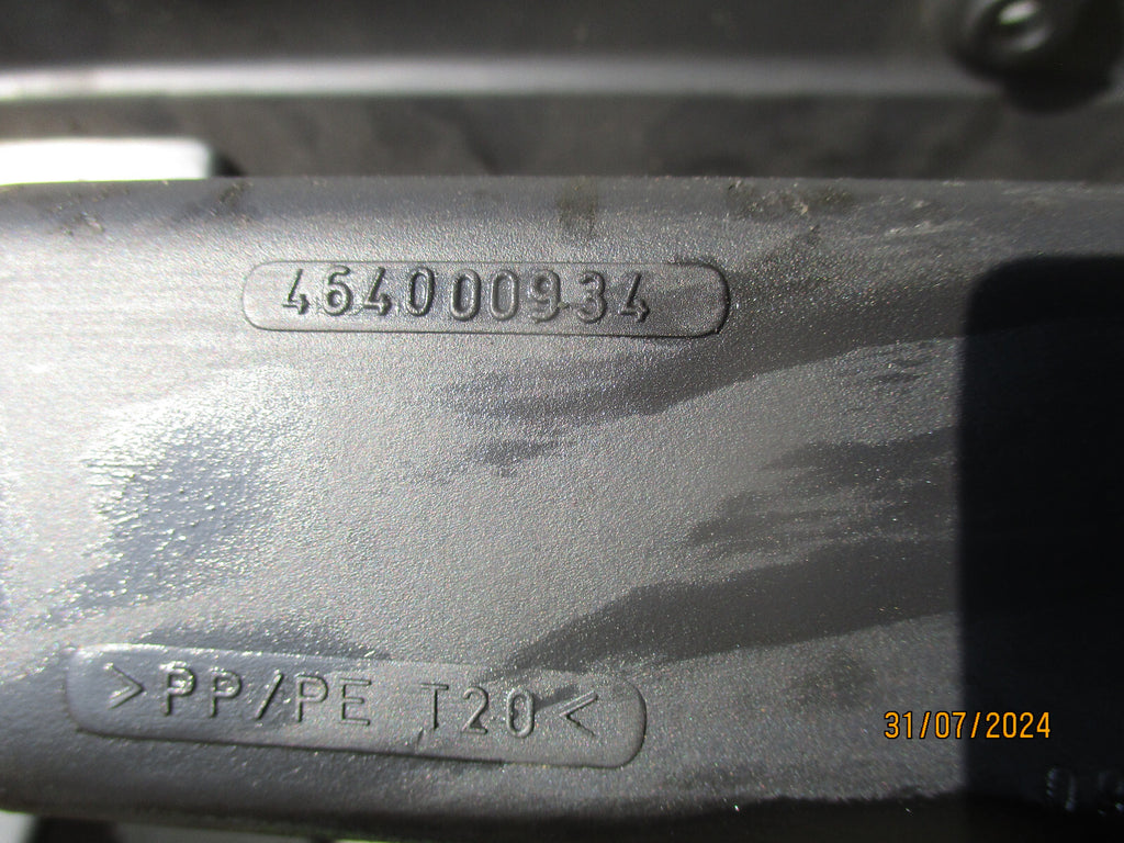 2005 VAUXHALL CORSA C STORAGE TRAY UNDER DASHBOARD 09114396