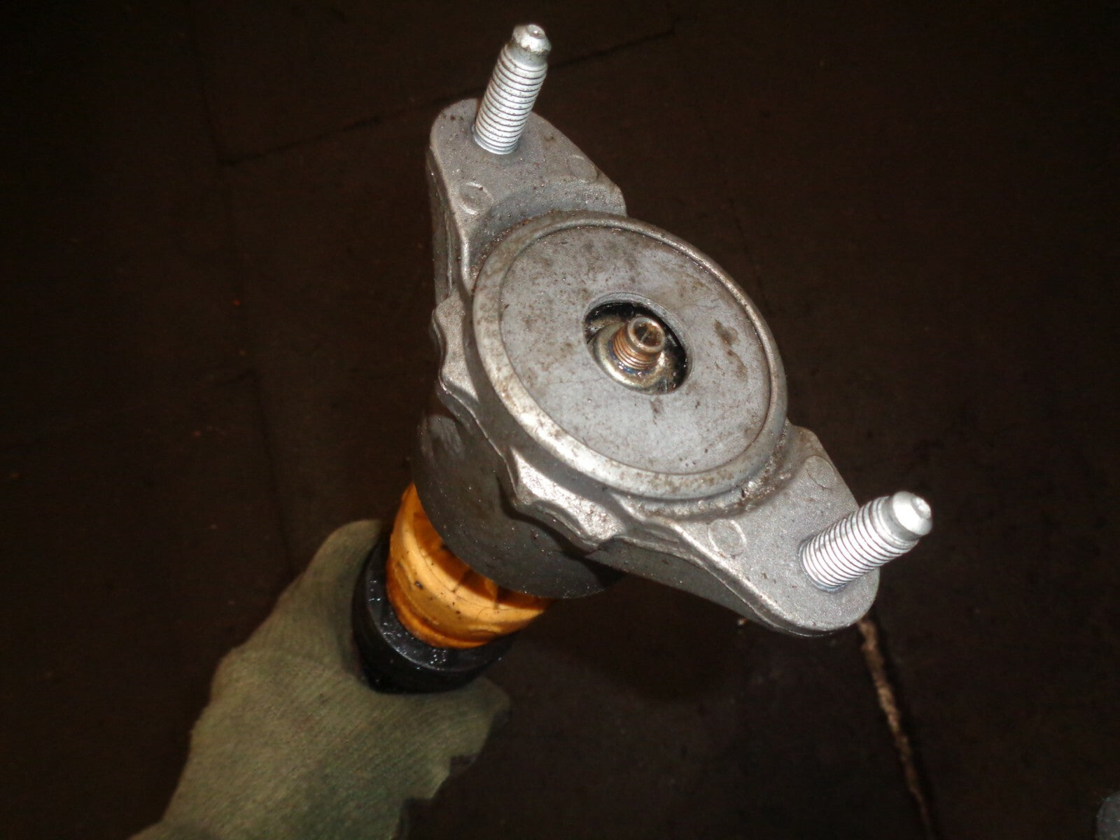 MERCEDES 2018 A CLASS W176 2.1 DIESEL REAR SHOCK ABSORBER DAMPER LEG