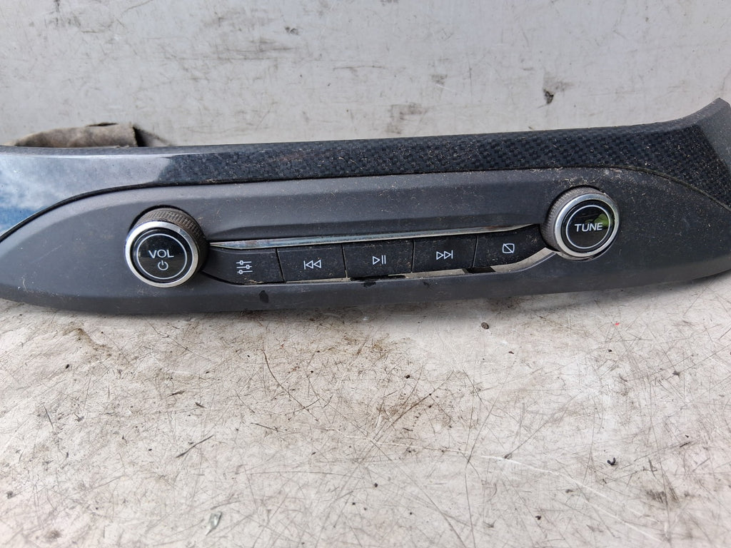 2021 FORD FOCUS MK4 RADIO CD PLAYER STERO CONTROL SWITCH PANEL TRIM JX7T18K811