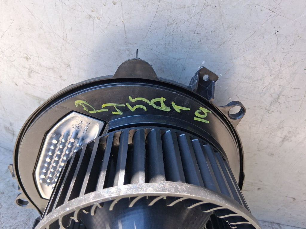 VW VOLKSWAGEN PASSAT B8 2019 1.6 PETROL HEATER BLOWER FAN MOTOR 5WC819021