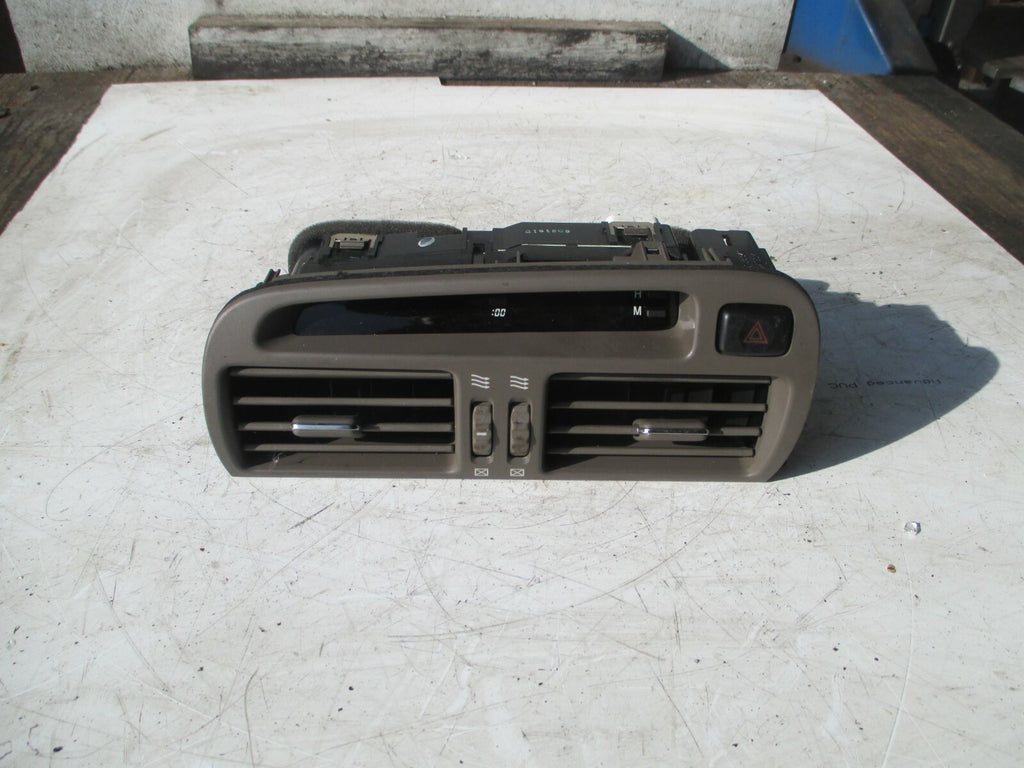 LEXUS GS300 1998 MK2 FRONT CENTRE AIR VENTS WITH CLOCK INFO DISPLAY 5566030340