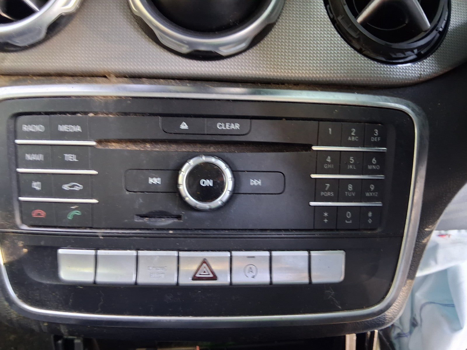 2019 MERCEDES BENZ GLA 180 X156 MULTI MEDIA  STEREO SAT NAV CD PLAYER HEAD UNIT