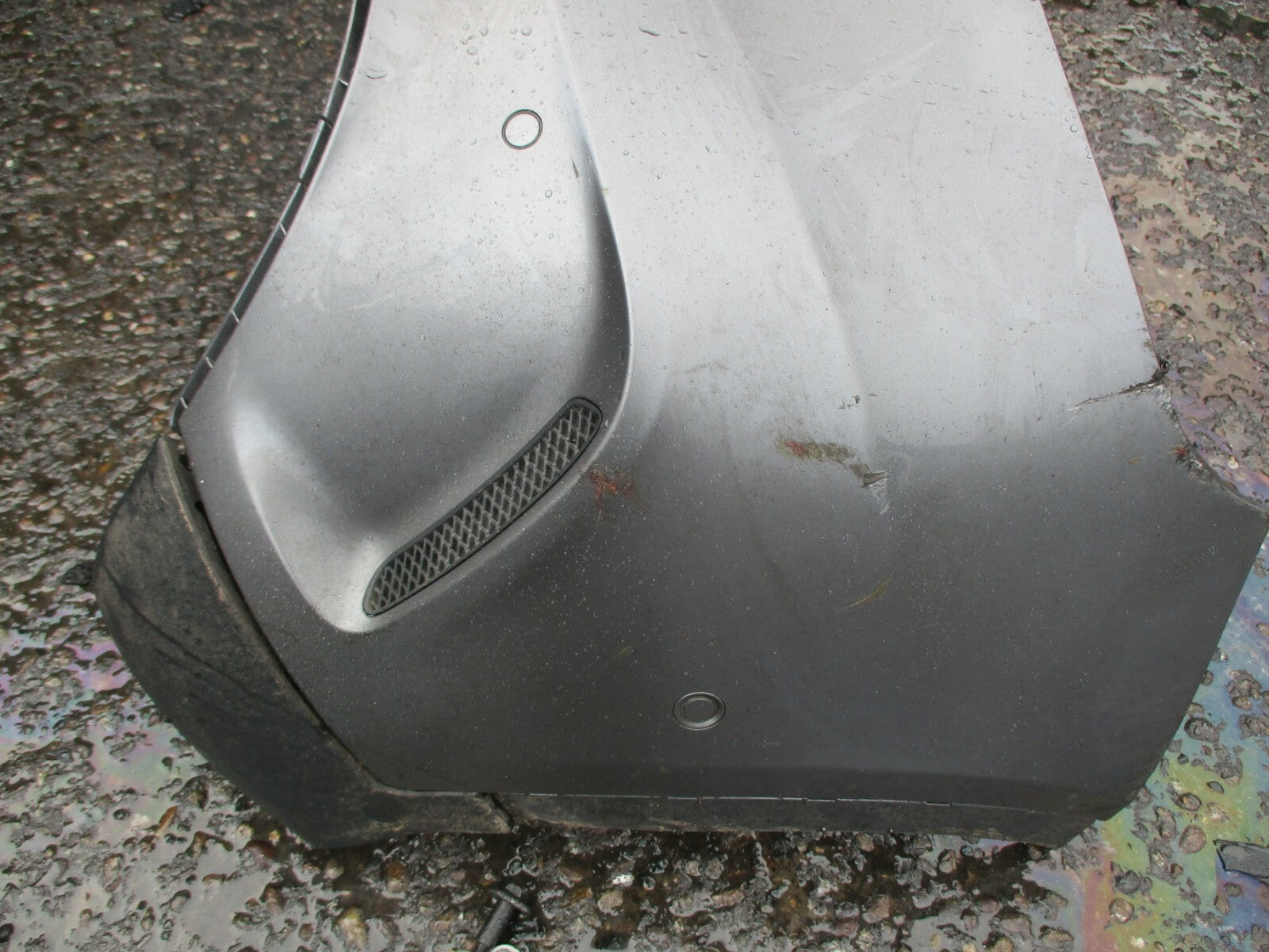 MERCEDES GLA 2014 REAR UPPER MAIN PLASTIC BUMPER & TRIM IN GREY SILVER SCRATCHED