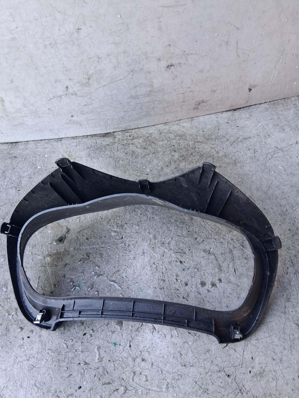 2016 NISSAN NOTE SPEEDOMETER SURROUND TRIM 682403VUOA