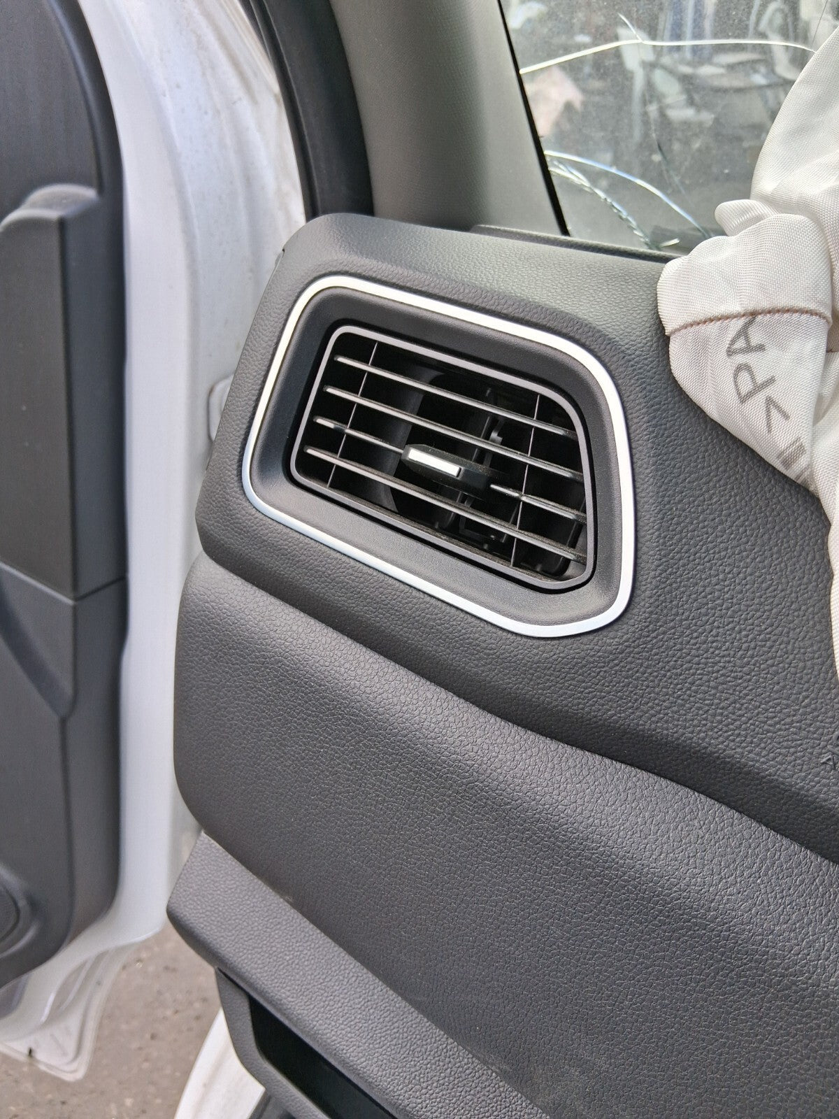 2024 NISSAN INTERSTAR MK2 MASTER MK3 NSF PASSENGER SIDE AIR VENT CHROME GRILL