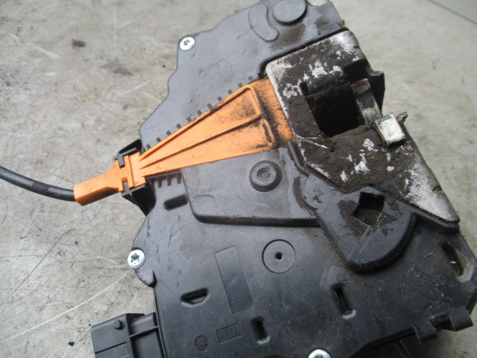 2012 VAUXHALL CORSA E DOOR LOCK MECH 113431839