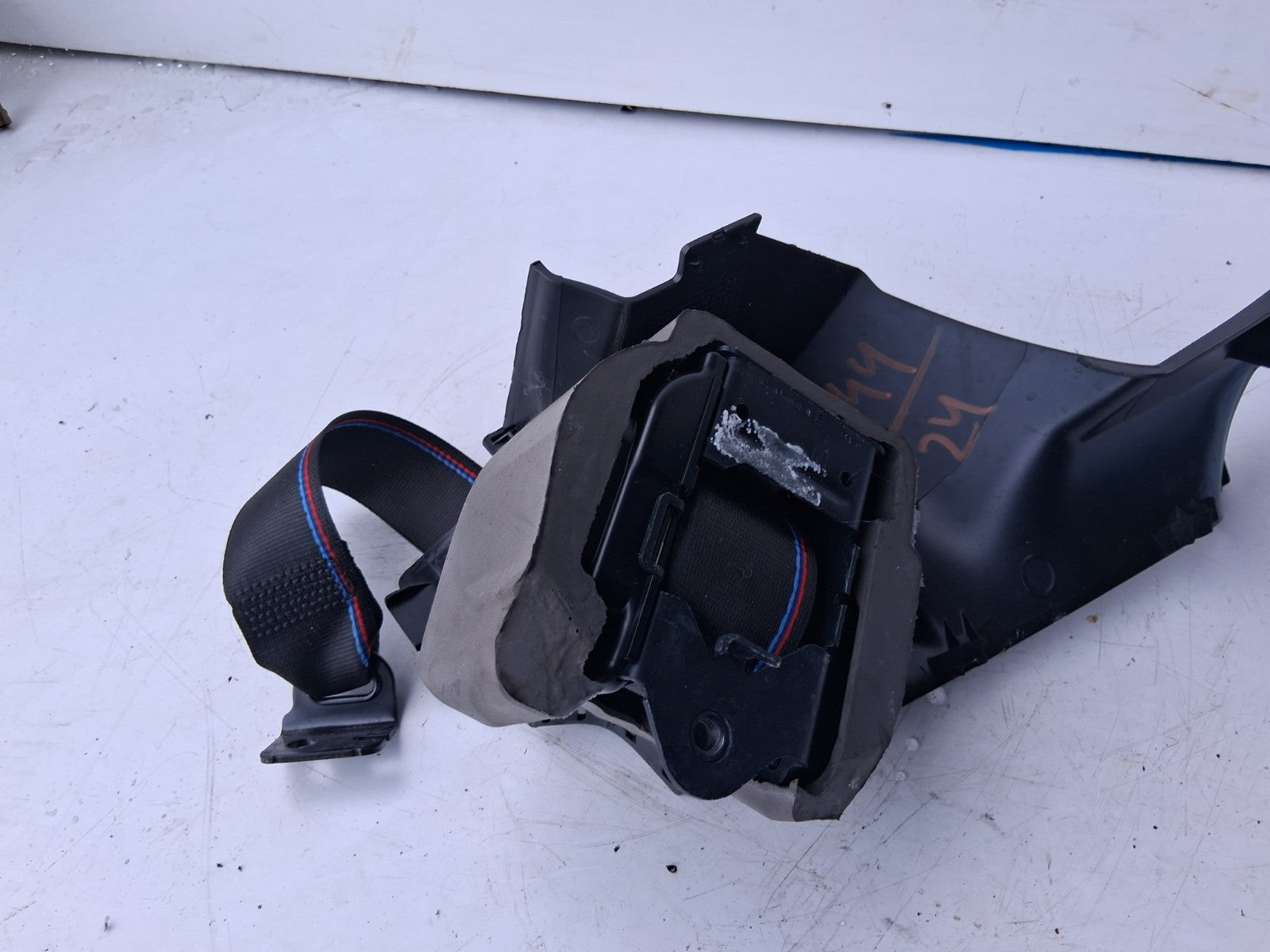 2024 BMW 2 SERIES F44 COUPE NSR PASSENGER SIDE REAR LEFT SIDE SEAT BELT