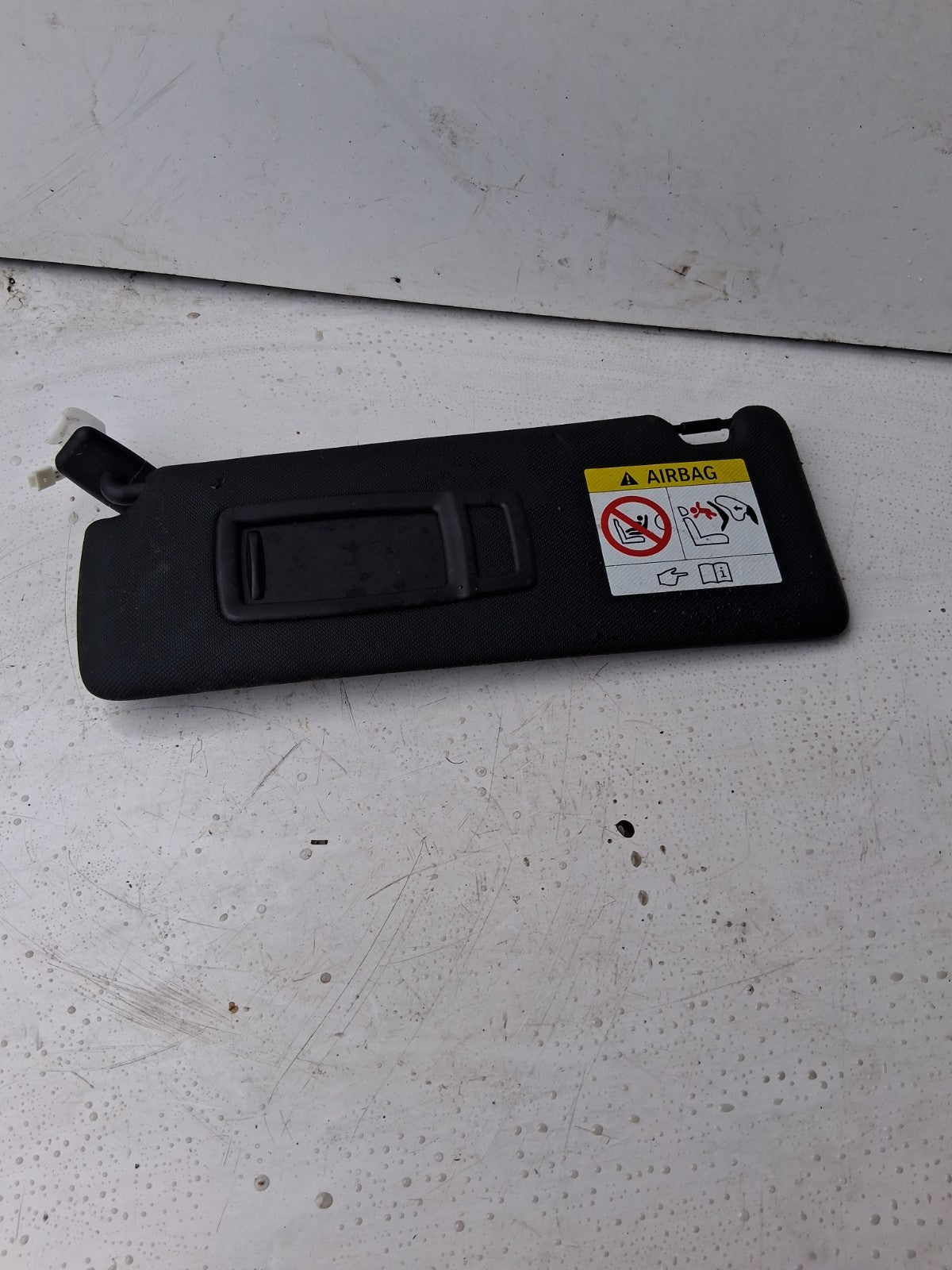 2017 BMW 3 SERIES NSF NEAR LEFT SIDE SUN VISOR 806131304