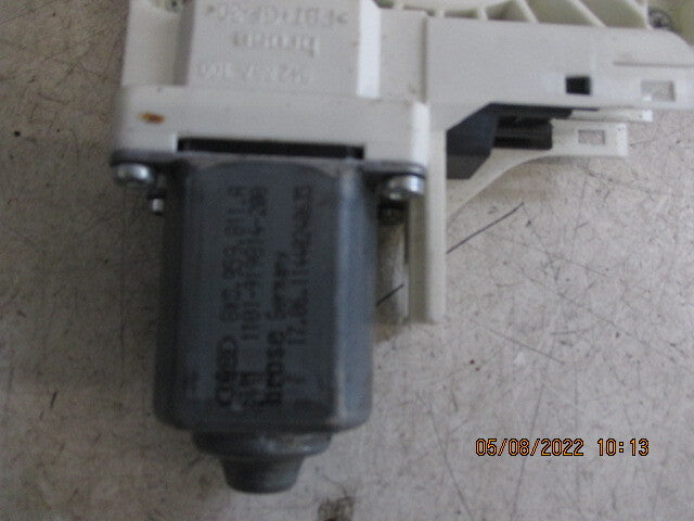 AUDI A4 2011 B8 NSR PASSENGER SIDE REAR WINDOW MOTOR REGULATOR