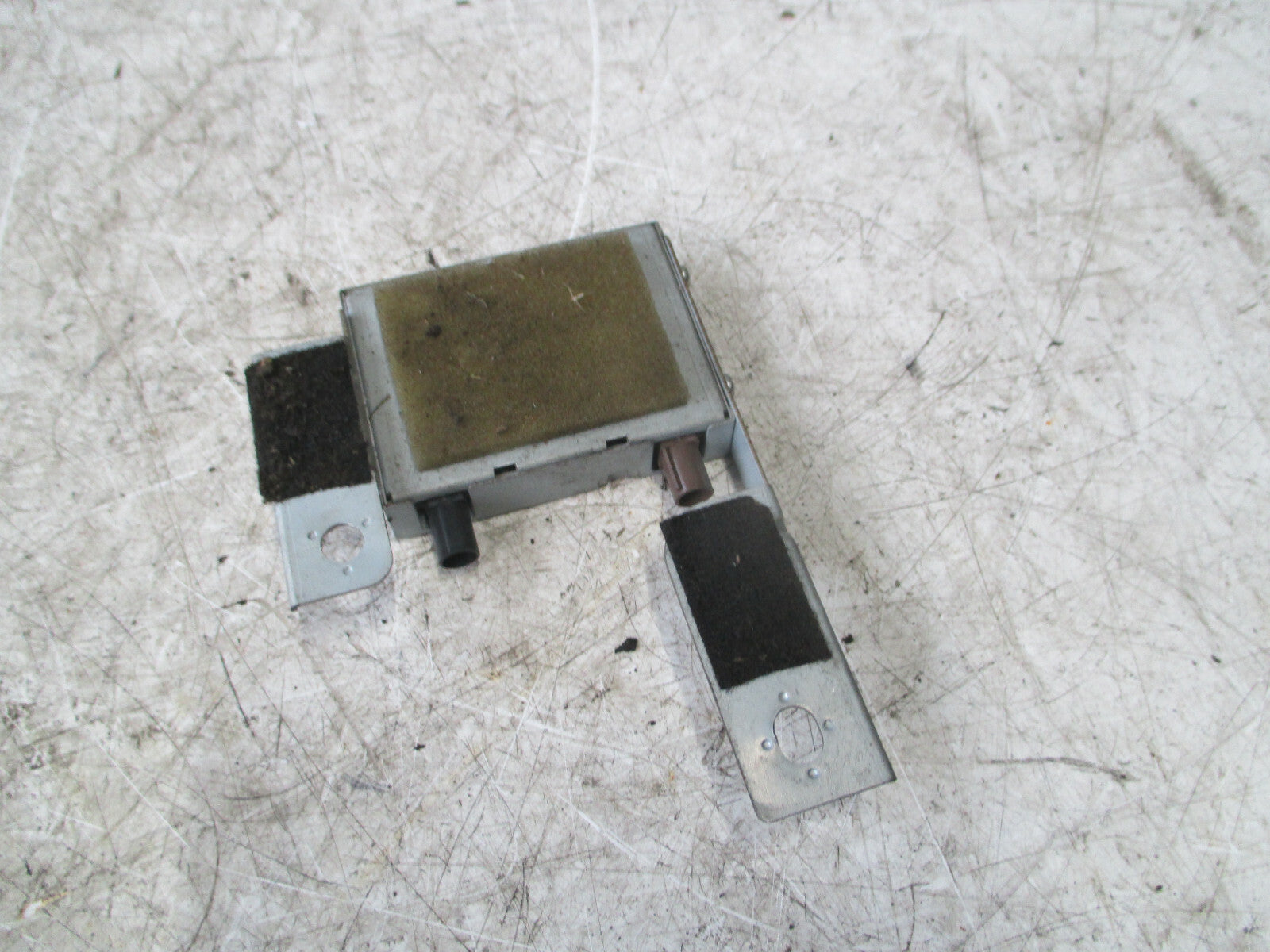 NISSAN QASHQAI MK2 J11 2018 ANTENNA AERIAL AMPLIFIER 282B1HV00A