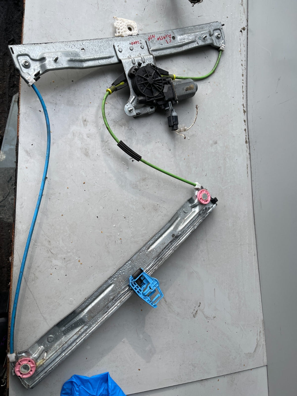 2011 CITROEN C3 NSF PASSENGERS SIDE FRONT WINDOW REGULATOR MOTOR 402189B