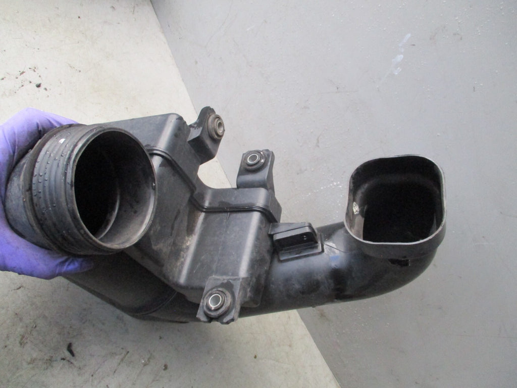 2012 HYUNDAI I40 1.7 DIESEL AIR FILTER HOUSING BOX 282203Z300