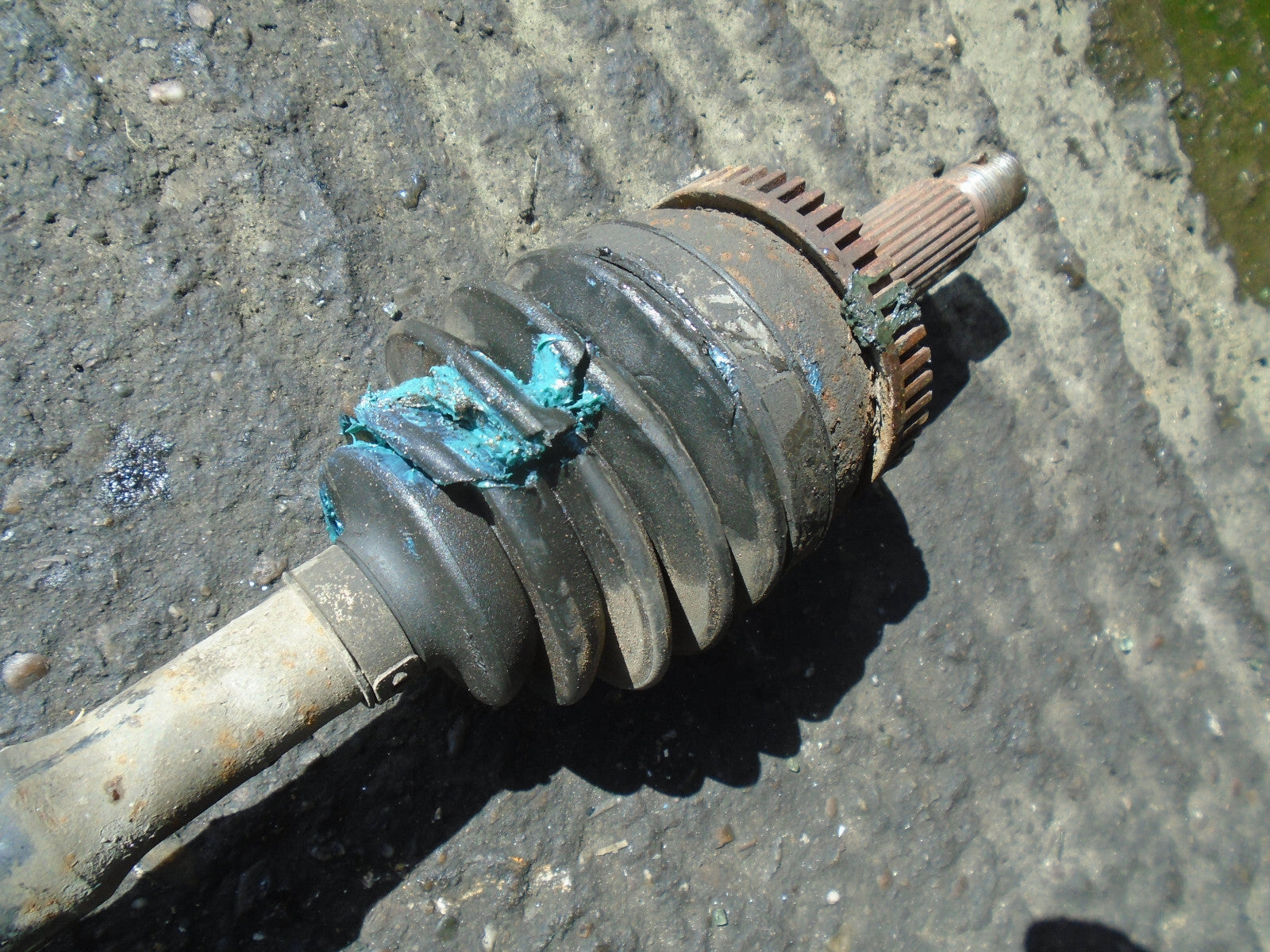 HYUNDAI I40 2014 1.7 CRDI OSF DRIVER SIDE FRONT DRIVESHAFT 495013Z450
