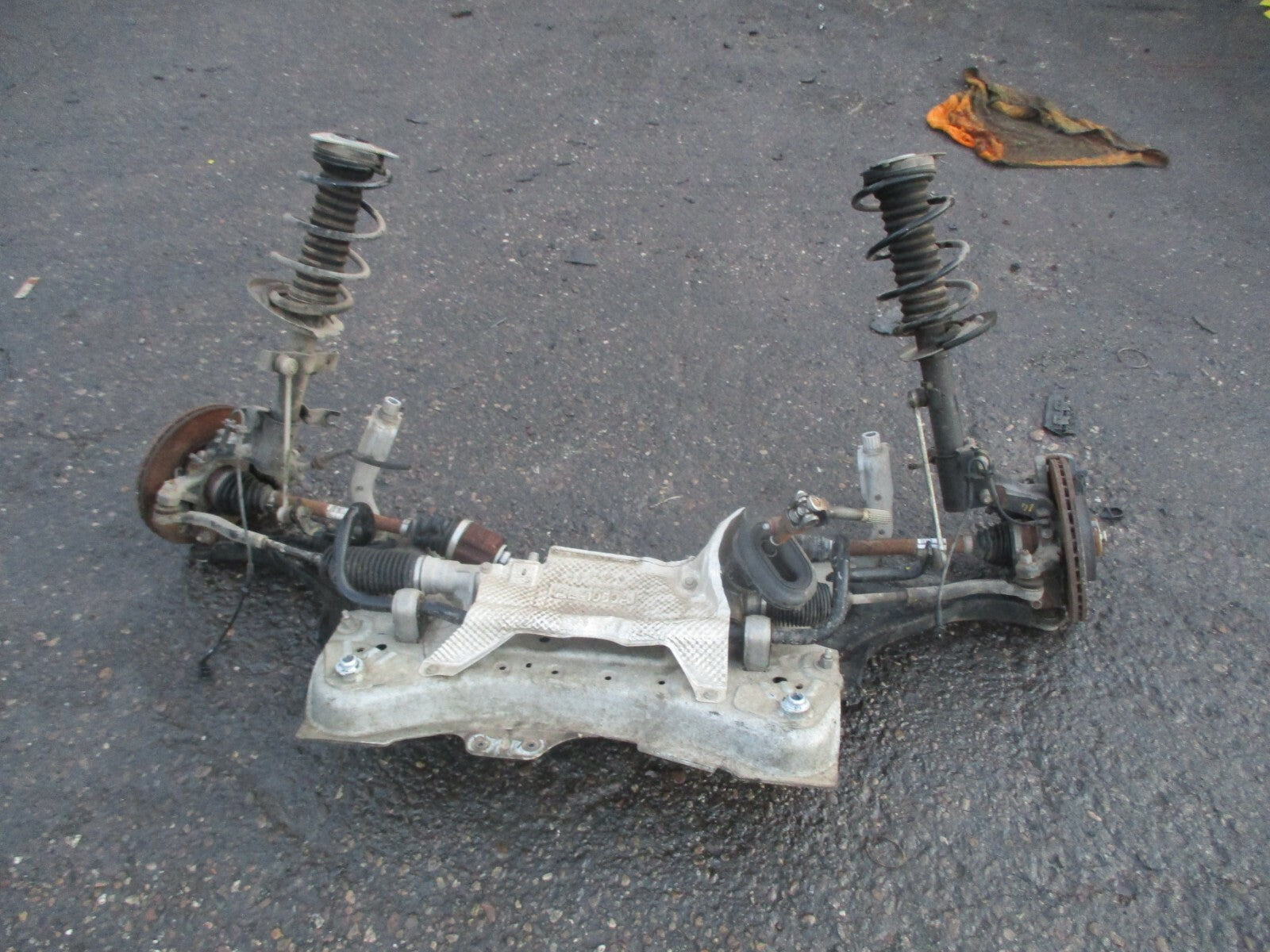 RENAULT CLIO X98 MK4 2019 0.9 PETROL FRONT AXLE HUBS SHOCKS SUB FRAME SPRINGS