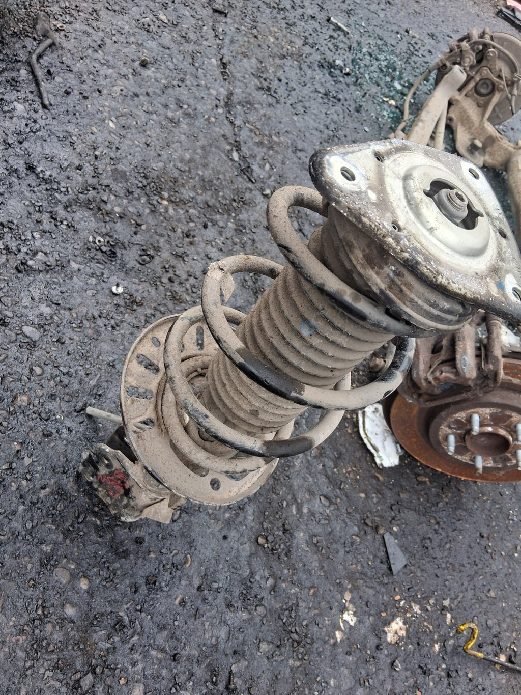 2023 CITROEN BERLINGO MK3 1.5 DIESEL NSF PASSENGER SIDE FRONT SHOCK ABSORBER